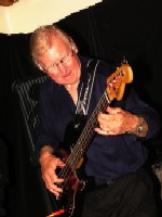 Brian Locking am Bass