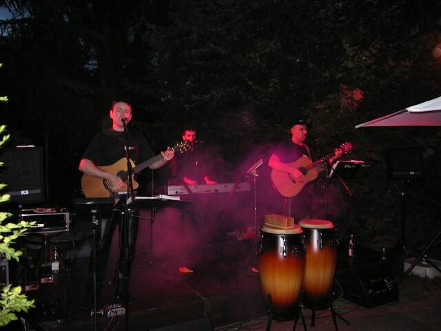 Neckarm�hle Open Air mit "GUITAR HEROES" am 12.07.2002