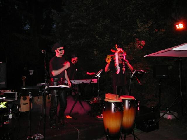 Neckarm�hle Open Air mit "GUITAR HEROES" am 12.07.2002