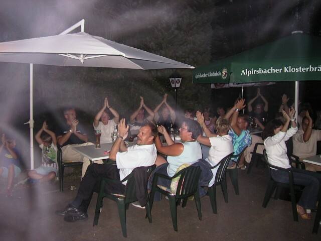 Neckarm�hle Open Air mit "GUITAR HEROES" am 12.07.2002