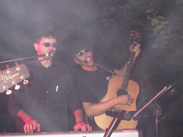 Neckarm�hle Open Air mit "GUITAR HEROES" am 12.07.2002