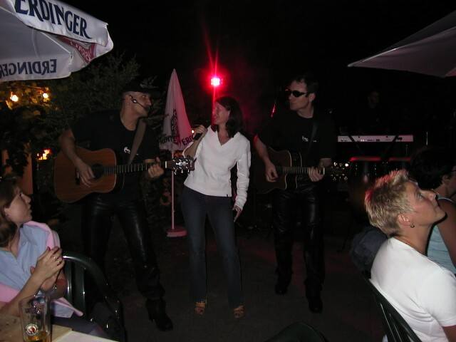 Neckarm�hle Open Air mit "GUITAR HEROES" am 12.07.2002