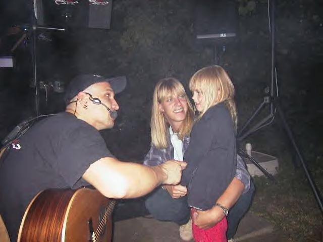 Neckarm�hle Open Air mit "GUITAR HEROES" am 12.07.2002