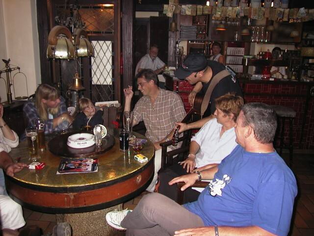 Neckarm�hle Open Air mit "GUITAR HEROES" am 12.07.2002