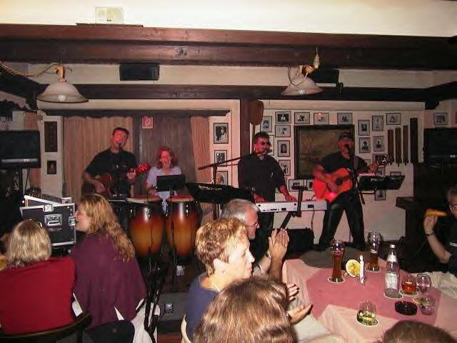 Neckarm�hle Open Air mit "GUITAR HEROES" am 12.07.2002