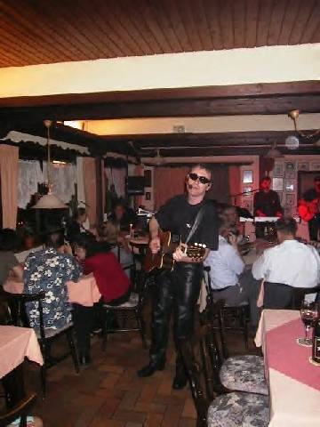 Neckarm�hle Open Air mit "GUITAR HEROES" am 12.07.2002