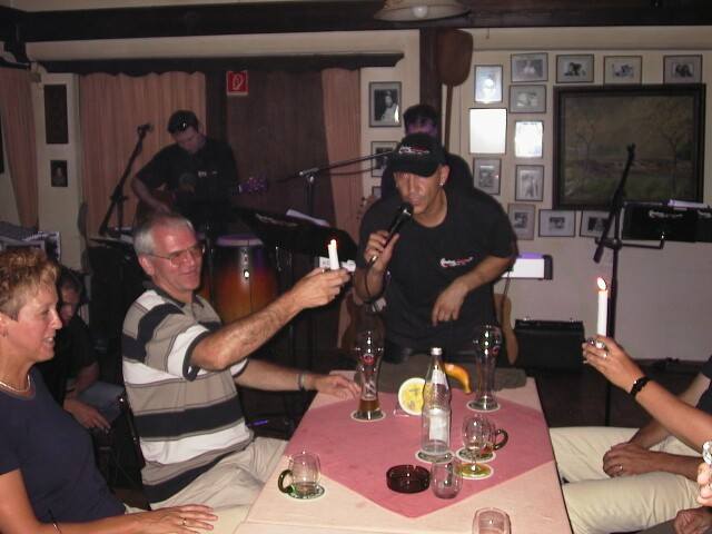 Neckarm�hle Open Air mit "GUITAR HEROES" am 12.07.2002
