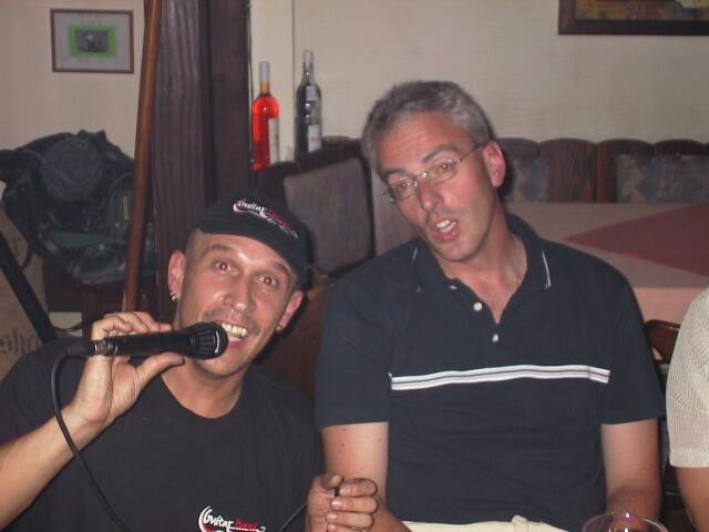 Neckarm�hle Open Air mit "GUITAR HEROES" am 12.07.2002