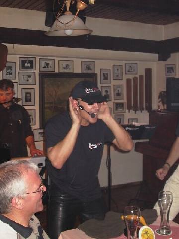 Neckarm�hle Open Air mit "GUITAR HEROES" am 12.07.2002