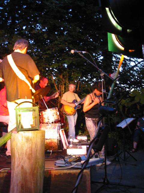 Neckarm�hle
                Mundelsheim Grillfest mit "Fritzcats" am
                14.07.2007