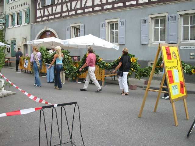 Die 16. Mundelsheimer
                Sichelhenket, 28.8 und 29.8.2004