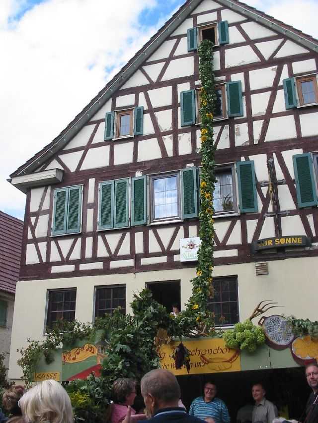 Die 16. Mundelsheimer
                Sichelhenket, 28.8 und 29.8.2004