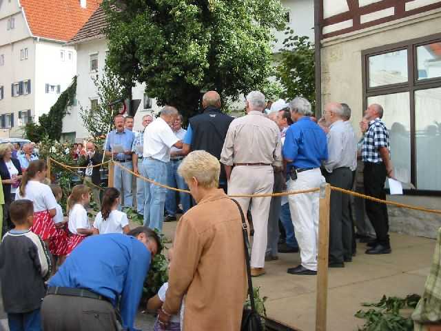Die 16. Mundelsheimer
                Sichelhenket, 28.8 und 29.8.2004