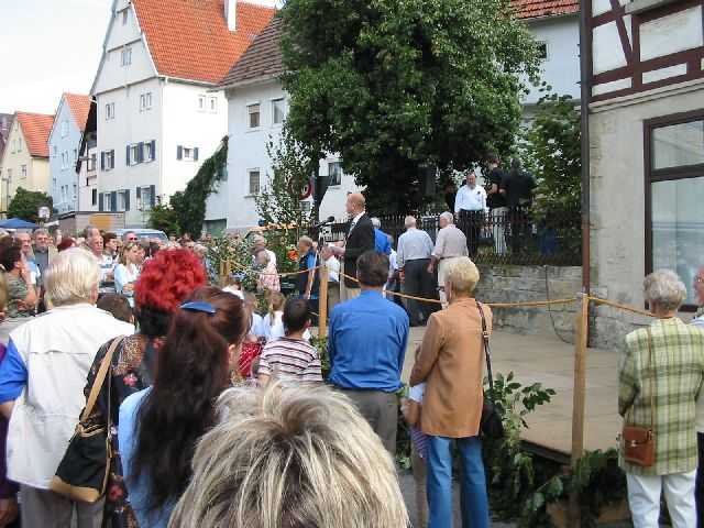 Die 16. Mundelsheimer
                Sichelhenket, 28.8 und 29.8.2004