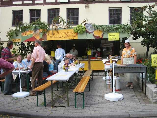 Die 16. Mundelsheimer
                Sichelhenket, 28.8 und 29.8.2004
