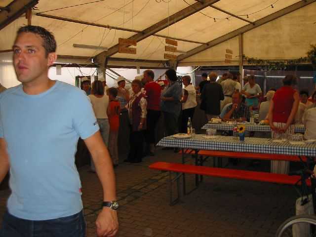 Die 16. Mundelsheimer
                Sichelhenket, 28.8 und 29.8.2004
