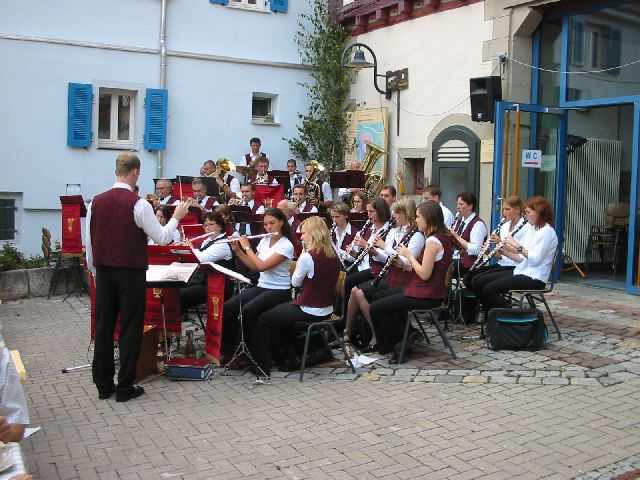 Die 16. Mundelsheimer
                Sichelhenket, 28.8 und 29.8.2004