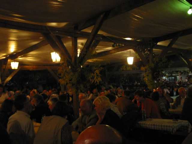 Die 16. Mundelsheimer
                Sichelhenket, 28.8 und 29.8.2004