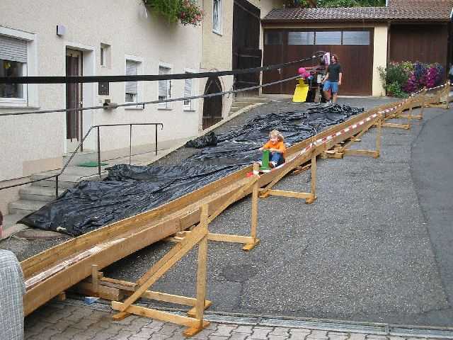 Die 16. Mundelsheimer
                Sichelhenket, 28.8 und 29.8.2004