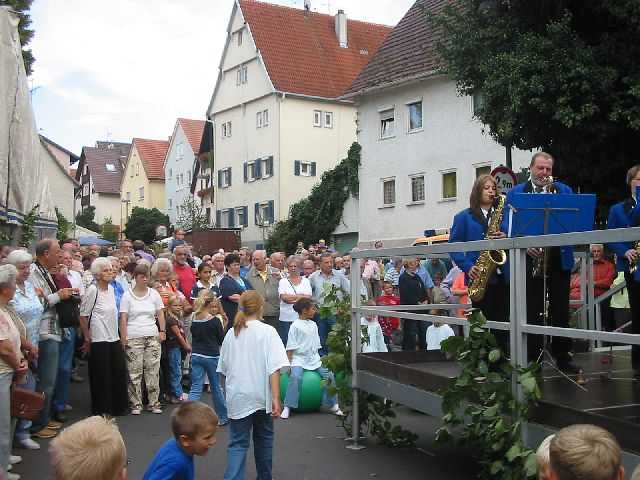 Die
                17. Mundelsheimer Sichelhenket, 26.8 und 27.8.2006