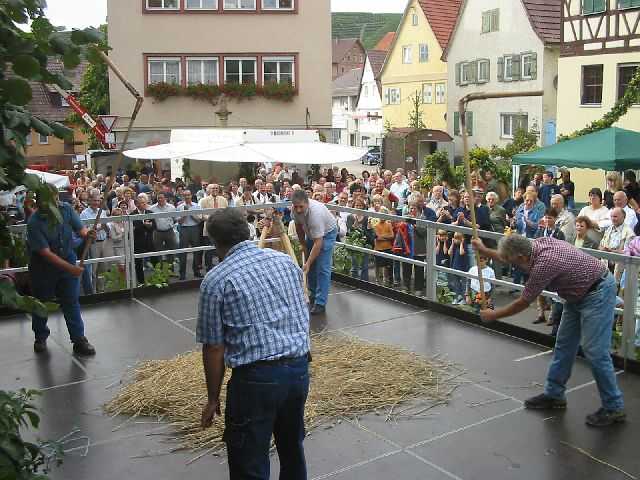 Die
                17. Mundelsheimer Sichelhenket, 26.8 und 27.8.2006