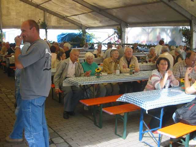 Die
                17. Mundelsheimer Sichelhenket, 26.8 und 27.8.2006
