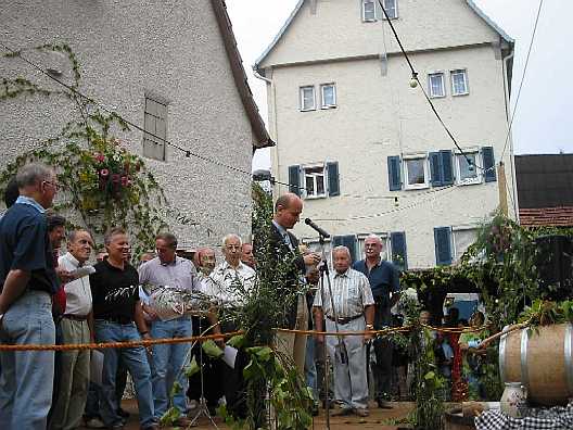 Das Weindorf
                Mundelsheim, 72 Bilder vom 29., 30. und 31.8.2003