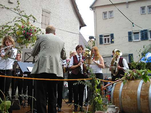Das Weindorf
                Mundelsheim, 72 Bilder vom 29., 30. und 31.8.2003