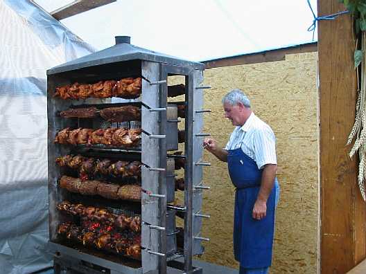 Das Weindorf
                Mundelsheim, 72 Bilder vom 29., 30. und 31.8.2003