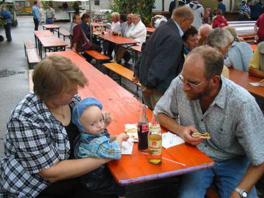 Das Weindorf
                Mundelsheim, 72 Bilder vom 29., 30. und 31.8.2003