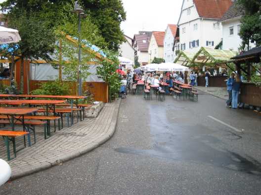 Das Weindorf
                Mundelsheim, 72 Bilder vom 29., 30. und 31.8.2003