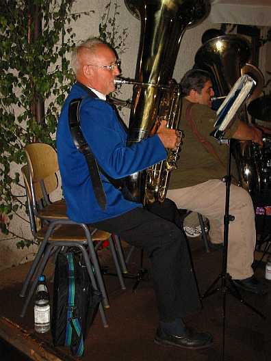 Das Weindorf
                Mundelsheim, 72 Bilder vom 29., 30. und 31.8.2003
