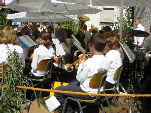 Das Weindorf
                Mundelsheim, 72 Bilder vom 29., 30. und 31.8.2003