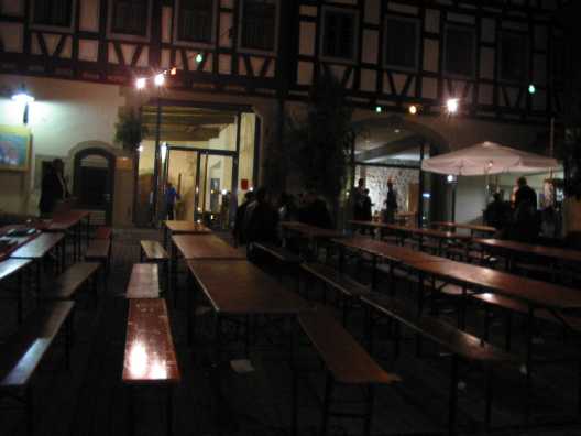 Das Weindorf
                Mundelsheim, 72 Bilder vom 29., 30. und 31.8.2003