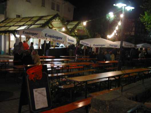 Das Weindorf
                Mundelsheim, 72 Bilder vom 29., 30. und 31.8.2003